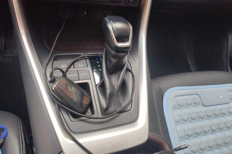 Used Toyota RAV4 2020 2.0L CVT Two-Wheel Drive Prestige Edition Gear Lever