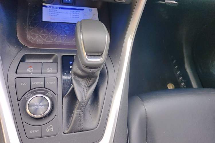 Used Toyota RAV4 2020 2.0L CVT Four-Wheel Drive Prestige Edition Gear Lever