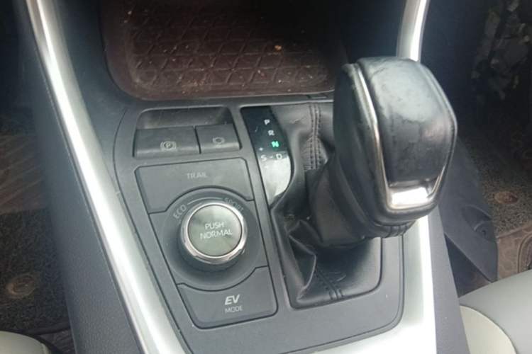 Used Toyota RAV4 2020 Dual-Motor 2.5L E-CVT Four-Wheel Drive Flagship Edition Gear Lever