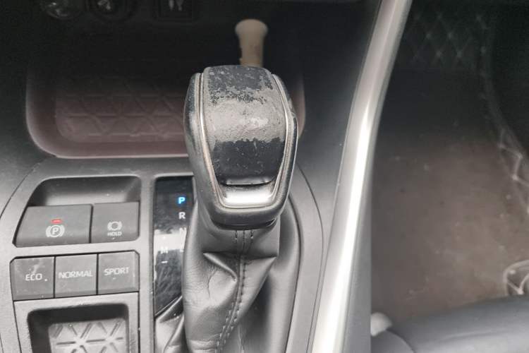Used Toyota RAV4 2020 2.0L CVT Two-Wheel Drive Prestige Edition Gear Lever