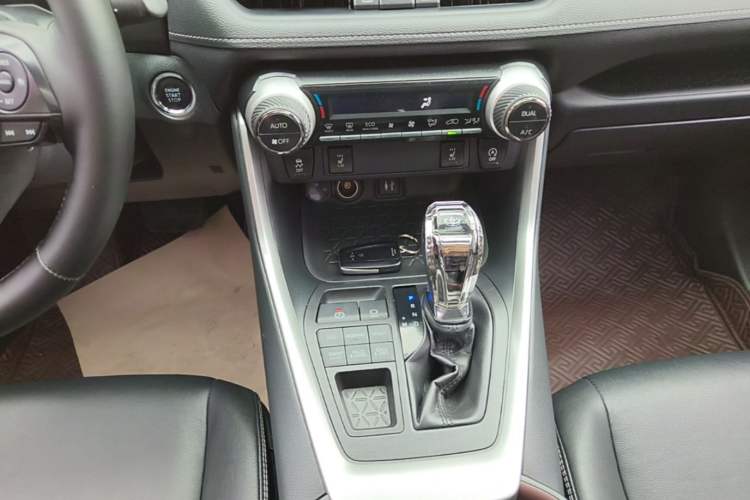 Used Toyota RAV4 2020 2.0L CVT 4x4 Style PLUS Edition Gear Lever