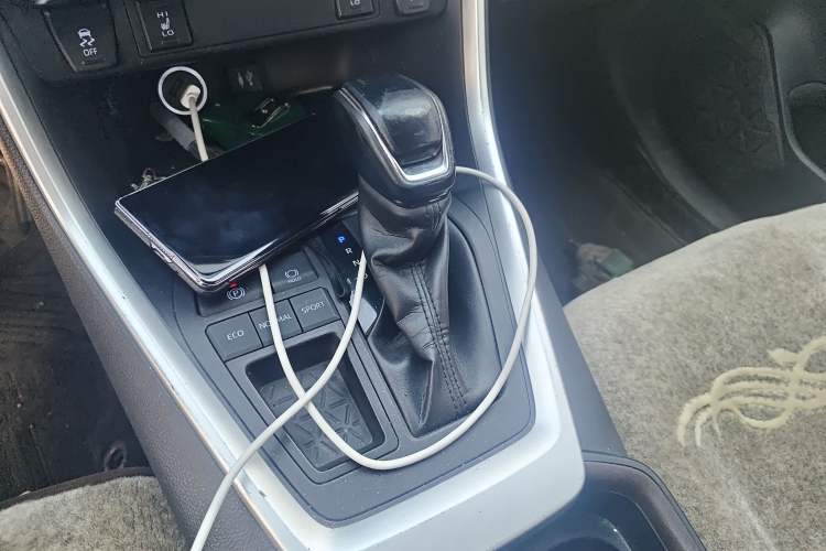 Used Toyota RAV4 2020 2.0L CVT Two-Wheel Drive Prestige Edition Gear Lever