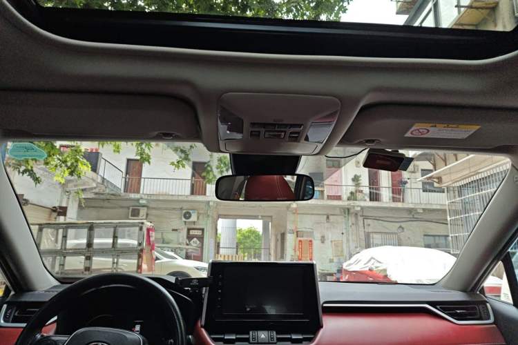 Used Toyota RAV4 2020 2.0L CVT Two-Wheel Drive Fashion Edition Headliner