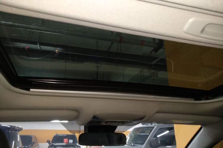 Used Toyota RAV4 2020 2.0L CVT 4x4 Trend Edition Headliner