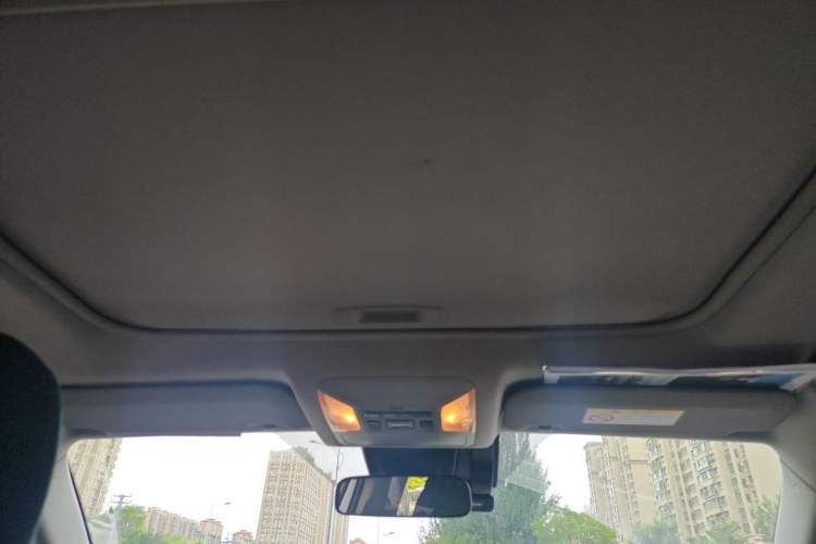Used Toyota RAV4 2020 Dual-Engine 2.5L E-CVT 4x4 Elite PLUS Edition Headliner