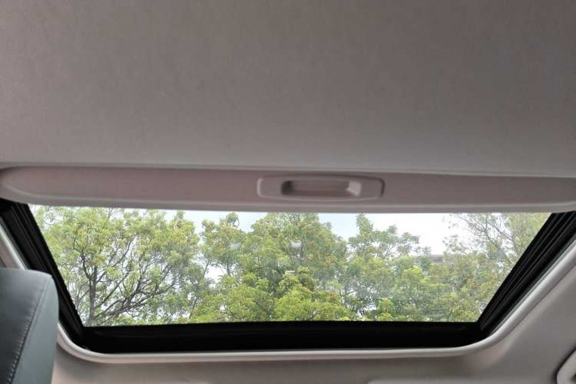 Used Toyota RAV4 2020 2.0L CVT 4x4 Style PLUS Edition Headliner