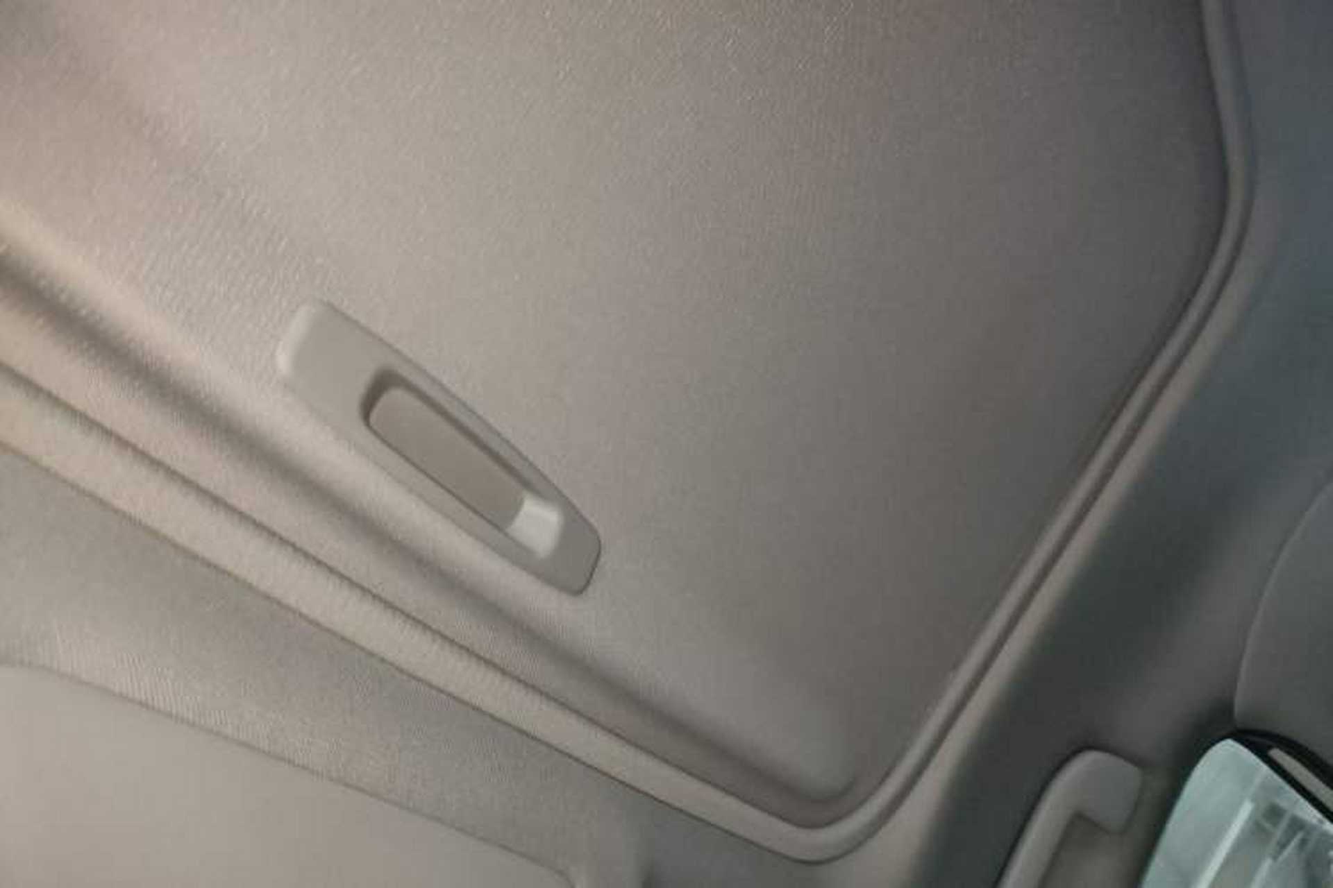 Used Toyota RAV4 2020 Dual-Engine 2.5L E-CVT 4x4 Elite PLUS Edition Headliner
