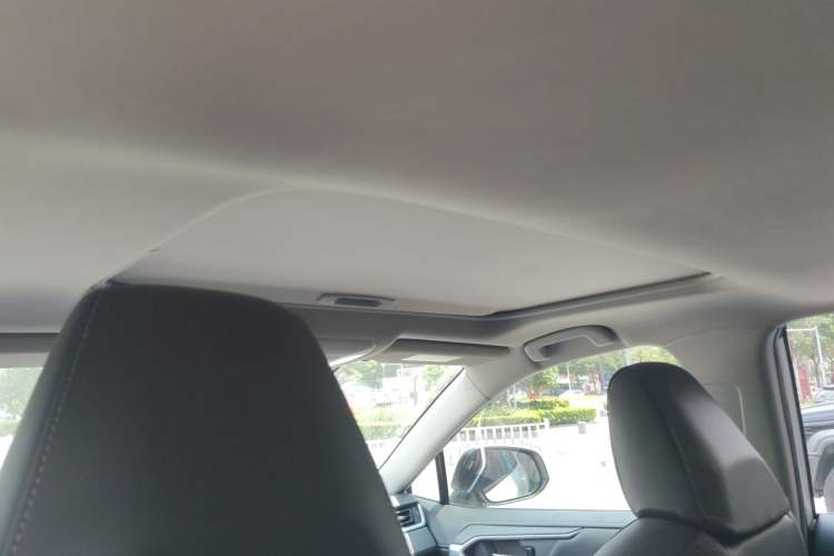 Used Toyota RAV4 2020 Dual-Engine 2.5L E-CVT Four-Wheel Drive Elite Edition Headliner