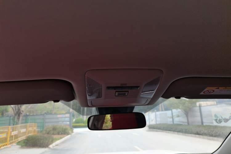 Used Toyota RAV4 2020 2.0L CVT Two-Wheel Drive Urban Edition Headliner