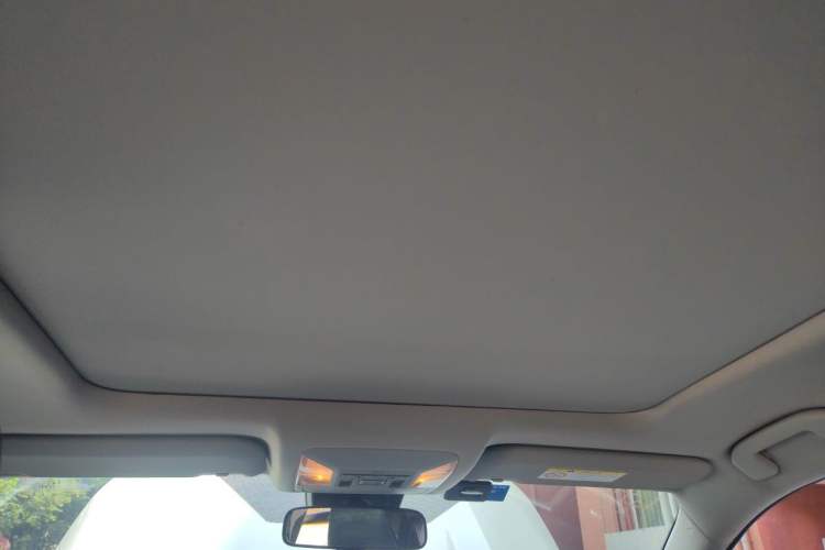 Used Toyota RAV4 2020 2.0L CVT Two-Wheel Drive Prestige Edition Headliner