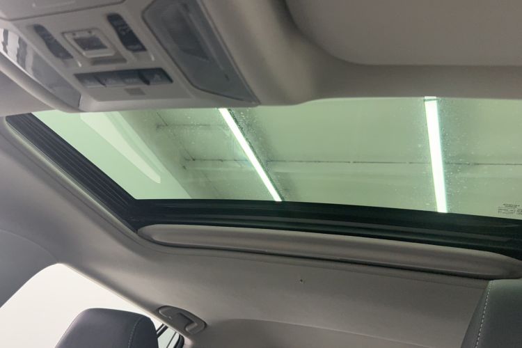 Used Toyota RAV4 2020 2.0L CVT Two-Wheel Drive Fashion PLUS Edition Headliner