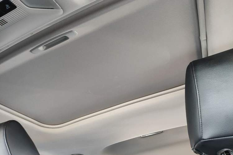 Used Toyota RAV4 2020 2.0L CVT Two-Wheel Drive Fashion Edition Headliner