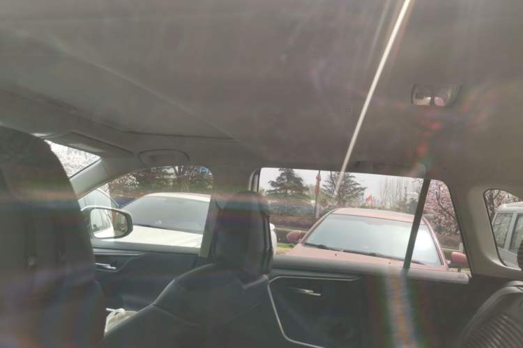 Used Toyota RAV4 2020 Dual-Engine 2.5L E-CVT 4x4 Elite PLUS Edition Headliner