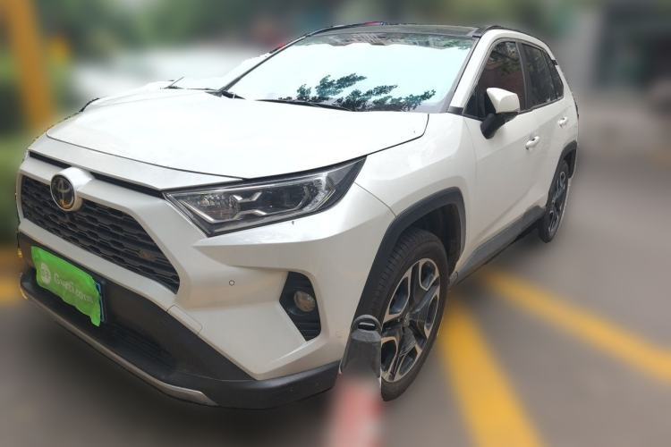 Used Toyota RAV4 2020 2.0L CVT Four-Wheel Drive Prestige Edition Guazi used car, China used car export, Used car for sale, Used  cars, Cheapest cars for sale
