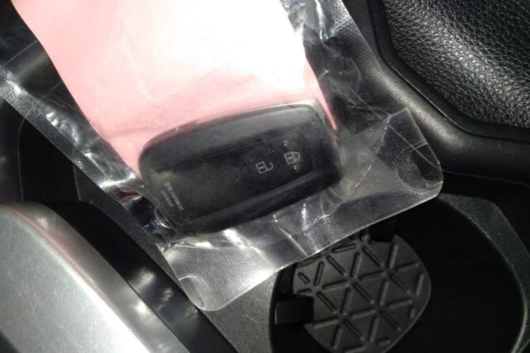 Used Toyota RAV4 2020 2.0L CVT 4x4 Trend Edition Interior 1