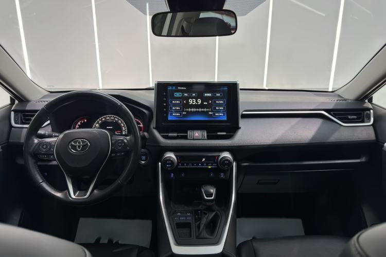 Used Toyota RAV4 2020 2.0L CVT Two-Wheel Drive Fashion PLUS Edition Interior 1