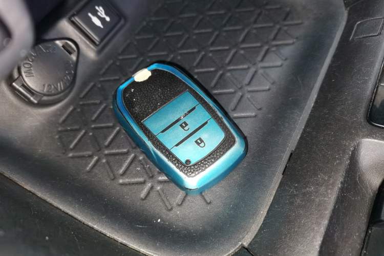 Used Toyota RAV4 2020 2.0L CVT Two-Wheel Drive Fashion Edition Interior 1