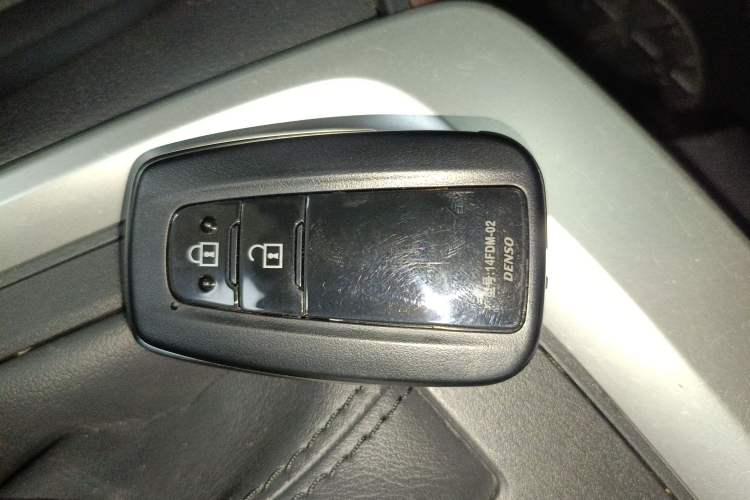 Used Toyota RAV4 2020 2.0L CVT Two-Wheel Drive Fashion PLUS Edition Interior 1