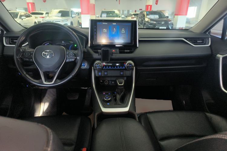 Used Toyota RAV4 2020 Dual-Engine 2.5L E-CVT 4x4 Elite PLUS Edition Interior 2