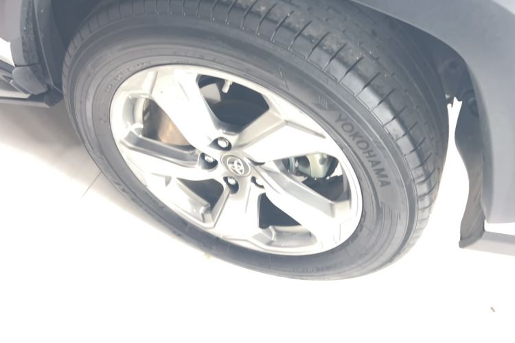 Used Toyota RAV4 2020 2.0L CVT Two-Wheel Drive Fashion PLUS Edition Interior 2