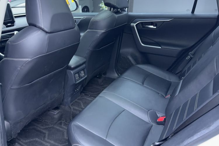 Used Toyota RAV4 2020 Dual-Motor 2.5L E-CVT Four-Wheel Drive Flagship Edition Interior 2