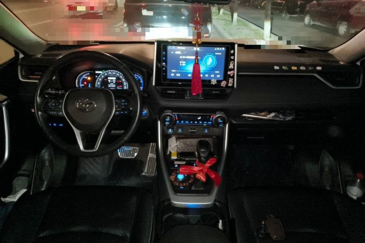 Used Toyota RAV4 2020 Dual-Motor 2.5L E-CVT Four-Wheel Drive Flagship Edition Interior 2
