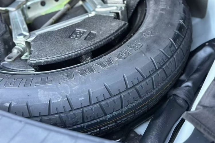 Used Toyota RAV4 2020 2.0L CVT Two-Wheel Drive Fashion PLUS Edition Interior 8