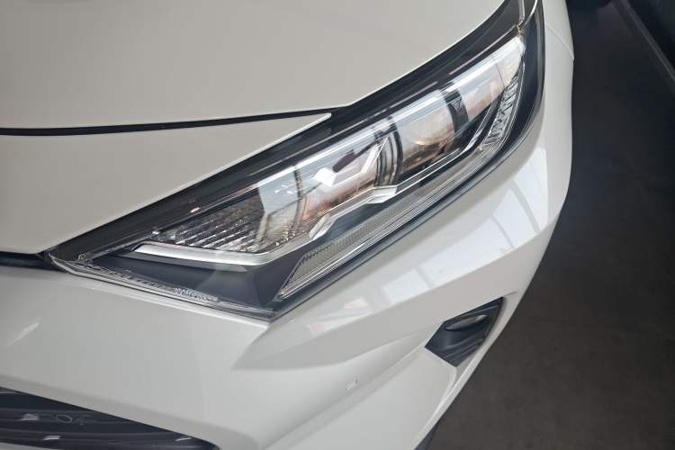 Used Toyota RAV4 2020 2.0L CVT Four-Wheel Drive Prestige Edition Left Front Headlight