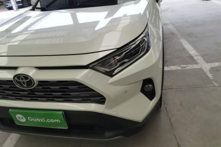 Used Toyota RAV4 2020 2.0L CVT Two-Wheel Drive Prestige Edition Left Front Headlight