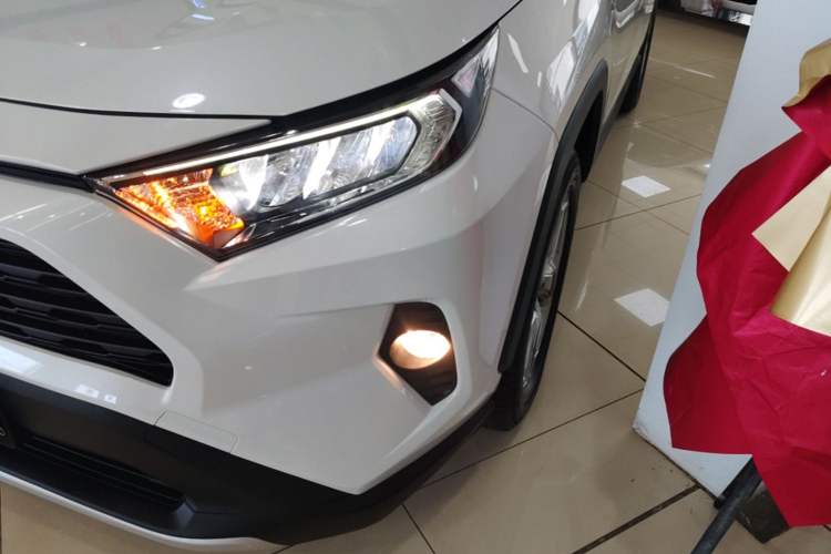 Used Toyota RAV4 2020 2.0L CVT Two-Wheel Drive Fashion Edition Left Front Headlight