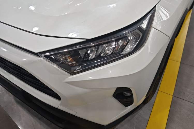 Used Toyota RAV4 2020 Dual-Engine 2.5L E-CVT 4x4 Elite PLUS Edition Left Front Headlight