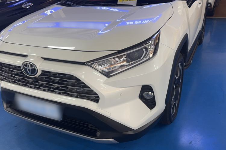 Used Toyota RAV4 2020 2.0L CVT Two-Wheel Drive Prestige Edition Left Front Headlight
