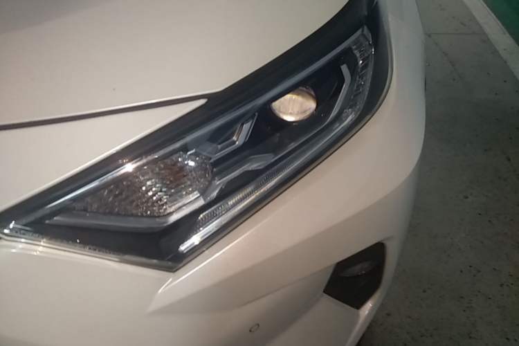 Used Toyota RAV4 2020 2.0L CVT Four-Wheel Drive Prestige Edition Left Front Headlight