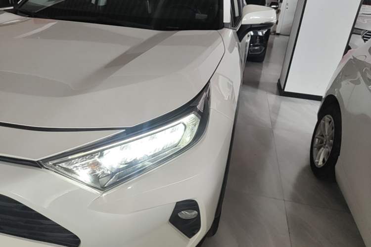 Used Toyota RAV4 2020 2.0L CVT Two-Wheel Drive Fashion PLUS Edition Left Front Headlight