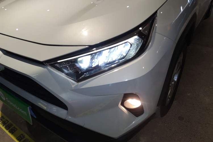 Used Toyota RAV4 2020 2.0L CVT Two-Wheel Drive Fashion PLUS Edition Left Front Headlight