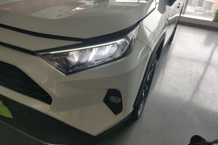 Used Toyota RAV4 2020 Dual-Engine 2.5L E-CVT 4x4 Elite PLUS Edition Left Front Headlight