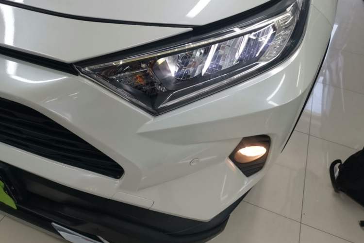 Used Toyota RAV4 2020 2.0L CVT Two-Wheel Drive Fashion PLUS Edition Left Front Headlight