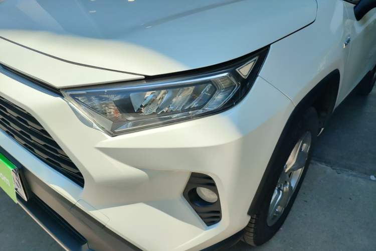 Used Toyota RAV4 2020 Dual-Engine 2.5L E-CVT Two-Wheel Drive Elite Edition Left Front Headlight