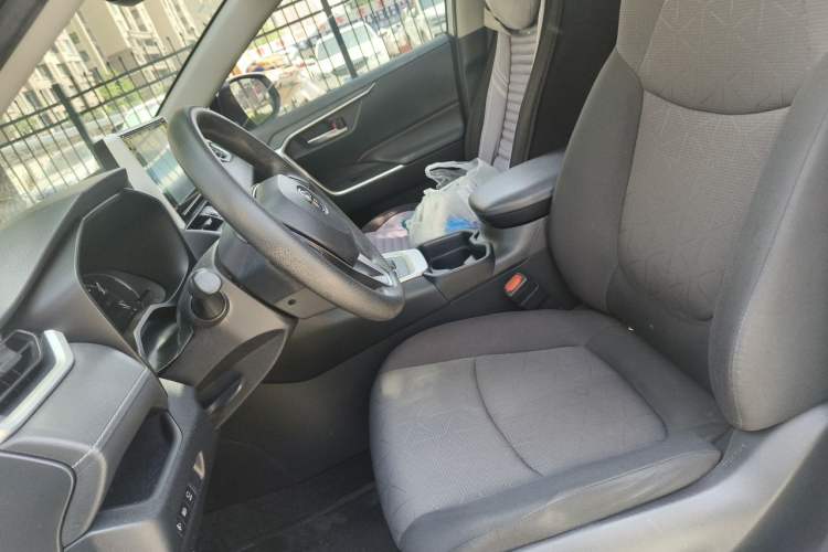 Used Toyota RAV4 2020 2.0L CVT 4x4 Trend Edition Left Front Seat