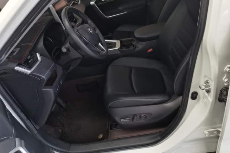 Used Toyota RAV4 2020 2.0L CVT Two-Wheel Drive Prestige Edition Left Front Seat