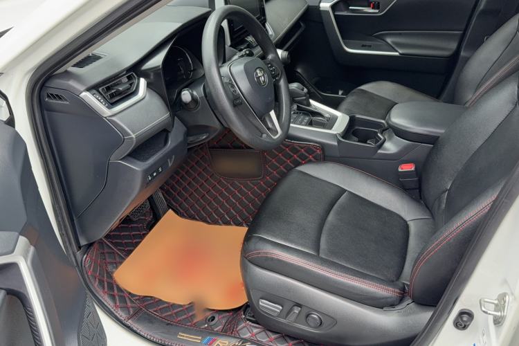 Used Toyota RAV4 2020 2.0L CVT 4x4 Trend Edition Left Front Seat