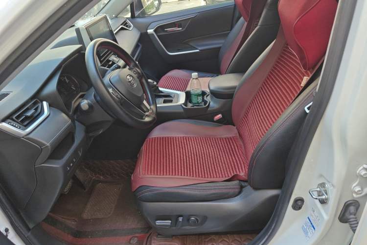 Used Toyota RAV4 2020 2.0L CVT 4x4 Trend Edition Left Front Seat