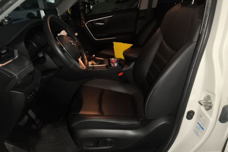 Used Toyota RAV4 2020 2.0L CVT 4x4 Style PLUS Edition Left Front Seat