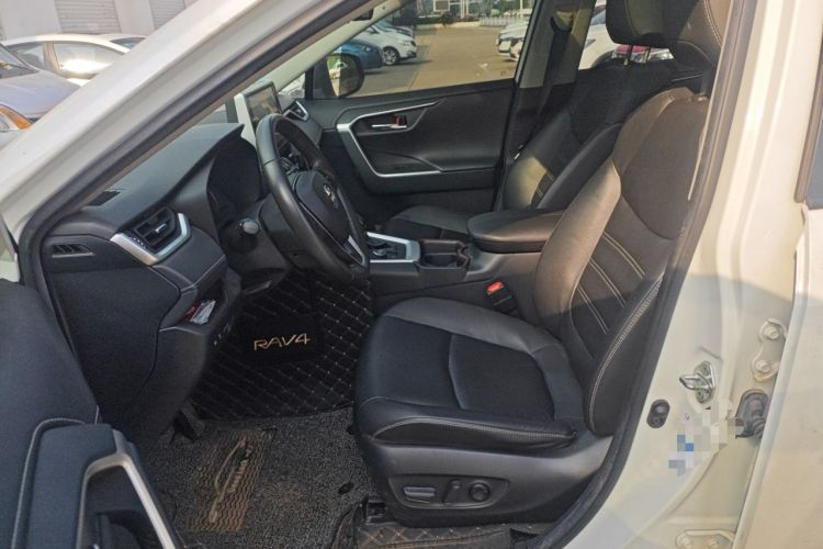 Used Toyota RAV4 2020 Dual-Motor 2.5L E-CVT Four-Wheel Drive Flagship Edition Left Front Seat