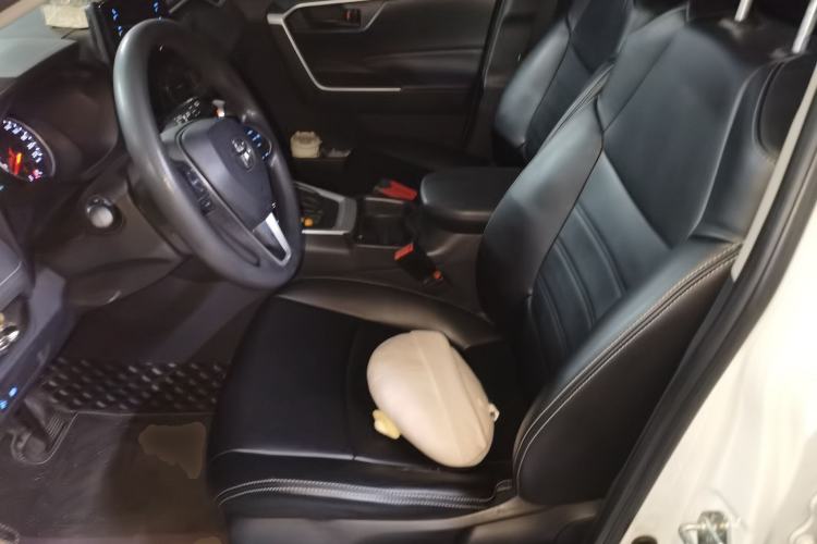 Used Toyota RAV4 2020 2.0L CVT Two-Wheel Drive Urban Edition Left Front Seat