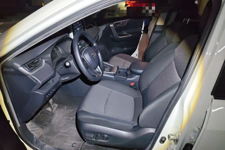 Used Toyota RAV4 2020 2.0L CVT 4x4 Trend Edition Left Front Seat
