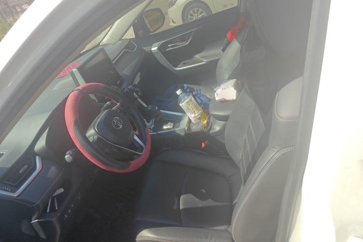Used Toyota RAV4 2020 2.0L CVT Two-Wheel Drive Fashion PLUS Edition Left Front Seat