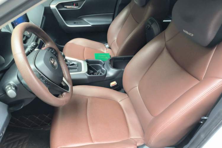Used Toyota RAV4 2020 2.0L CVT Two-Wheel Drive Fashion Edition Left Front Seat