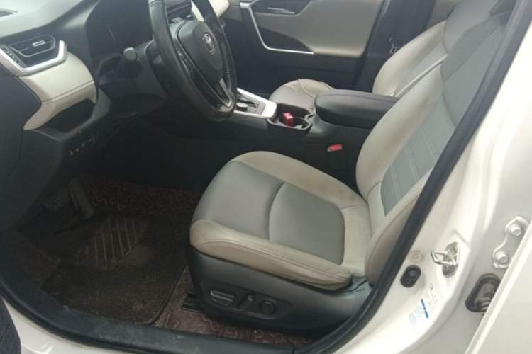 Used Toyota RAV4 2020 Dual-Motor 2.5L E-CVT Four-Wheel Drive Flagship Edition Left Front Seat