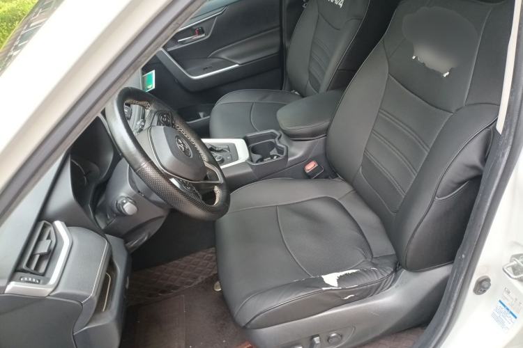 Used Toyota RAV4 2020 Dual-Engine 2.5L E-CVT Four-Wheel Drive Elite Edition Left Front Seat